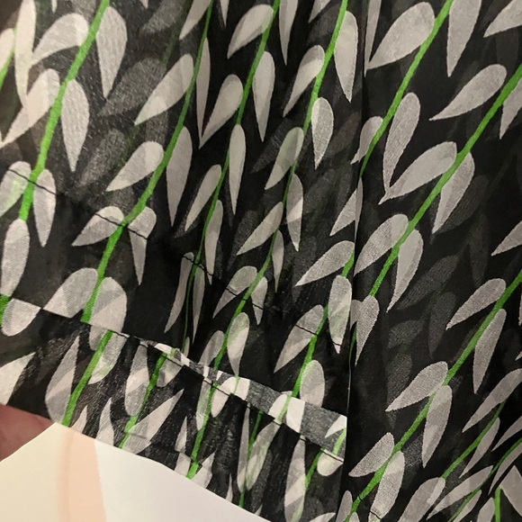 Bob Mackie wearable art Black and White leaf pattern Kimono - Picture 2 of 5